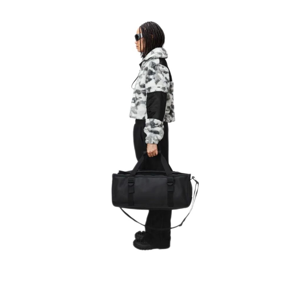 NWT RAINS Waterproof Trail Gym Bag
